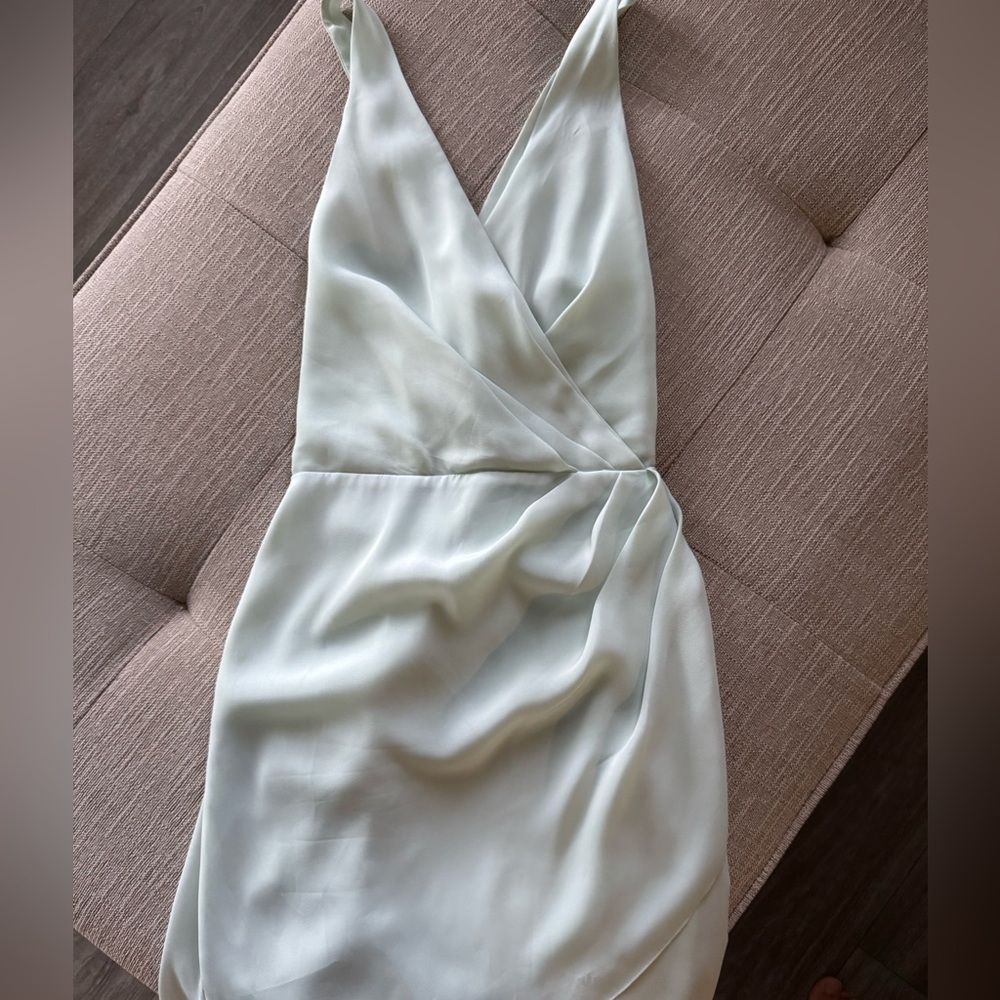 Elegant Light Green Sleeveless Dress